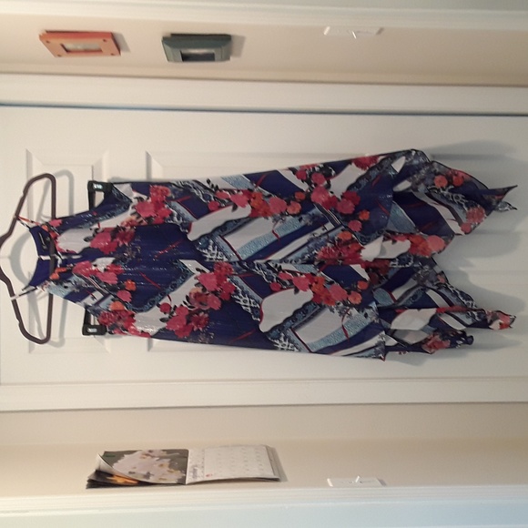 NWT INC International Concepts - Picture 1 of 2